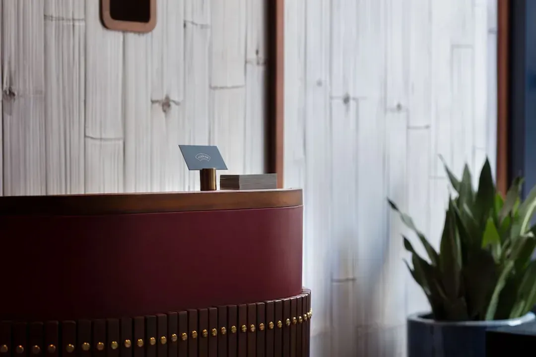 Concierge desk