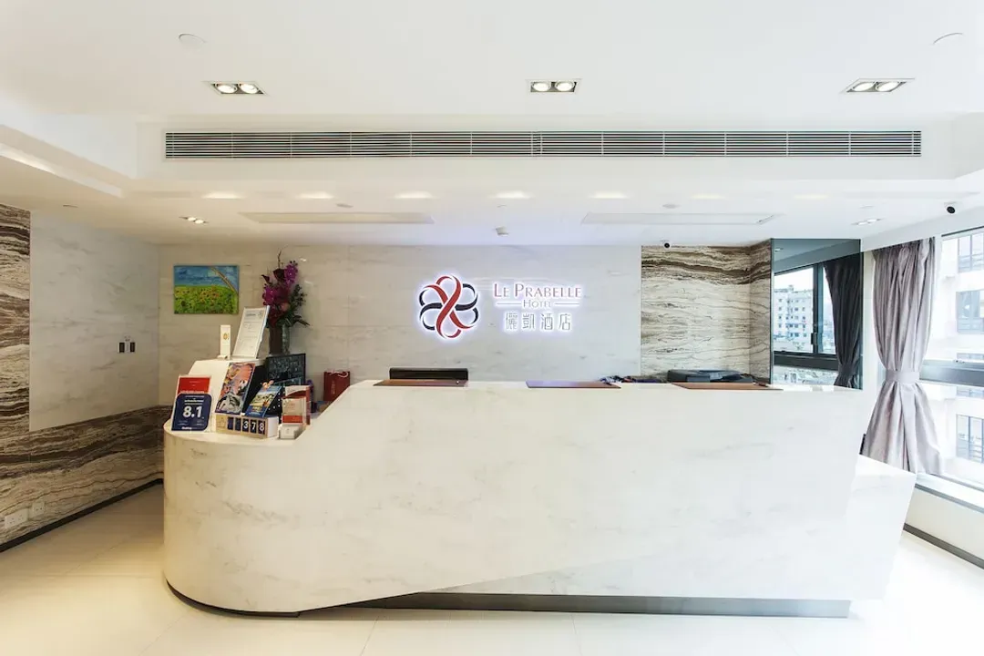 Concierge desk