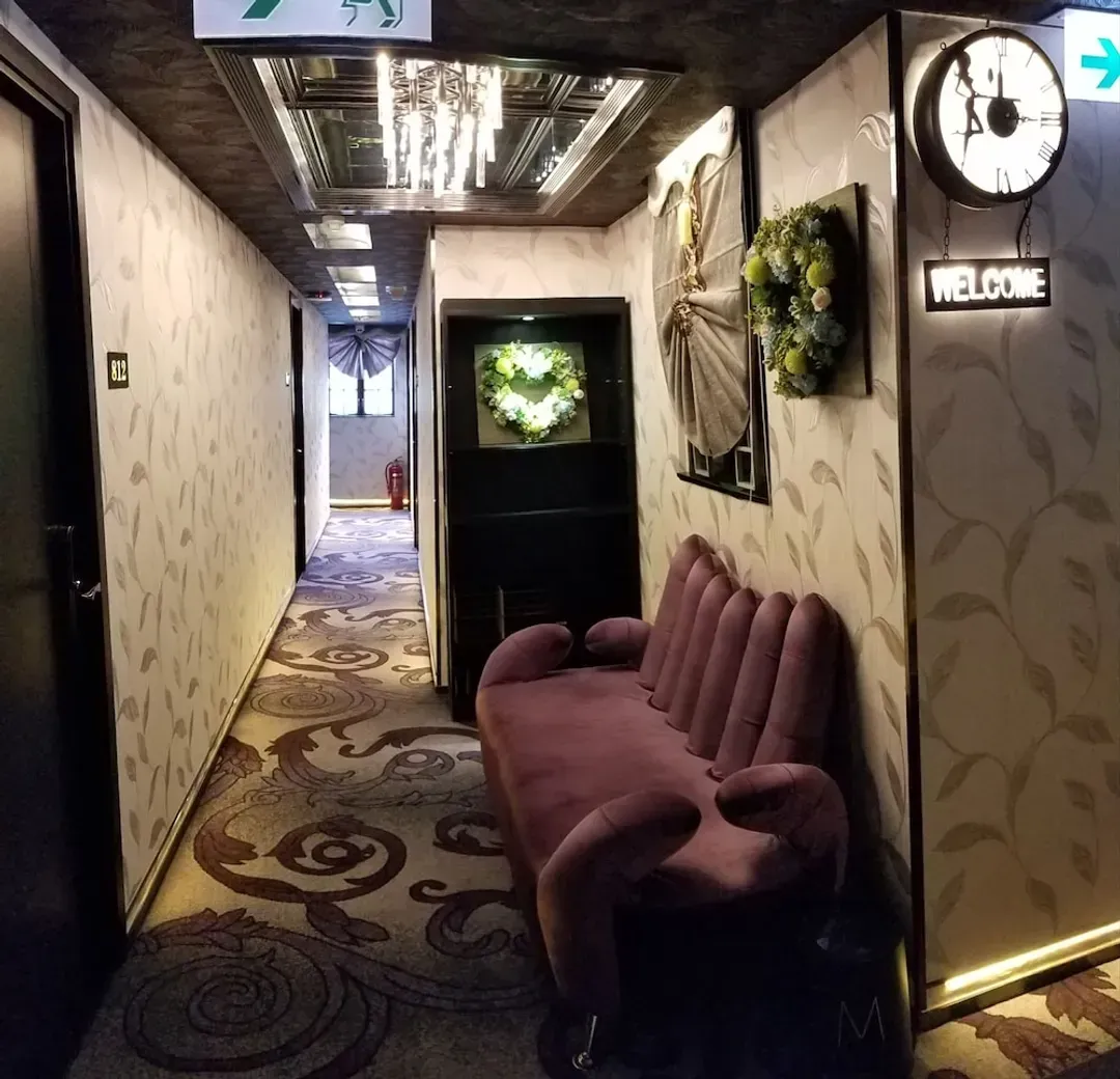 Lobby sitting area