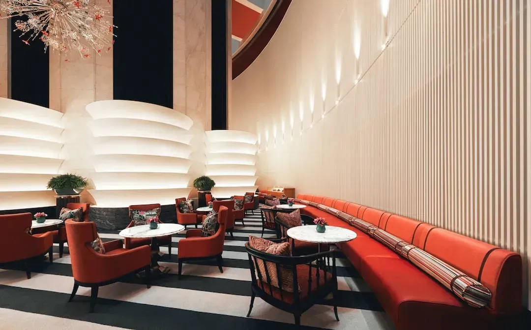 Lobby lounge