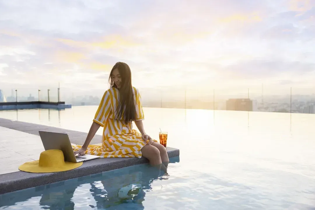 Infinity pool
