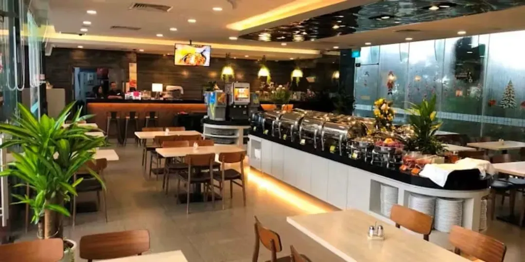 波仕飯店