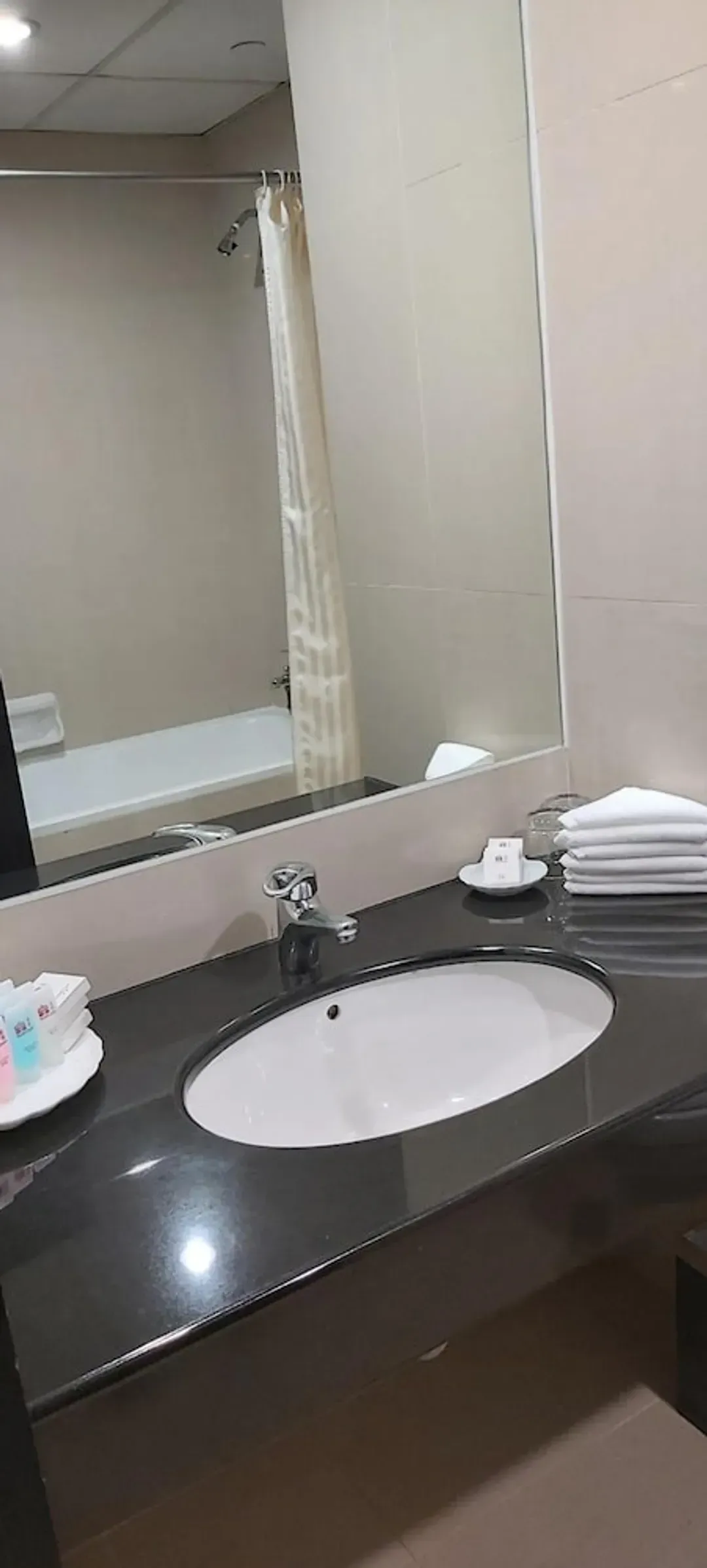 皇家飯店 (SG Clean)