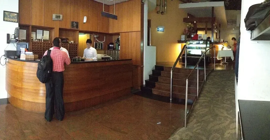 Check-in/check-out kiosk