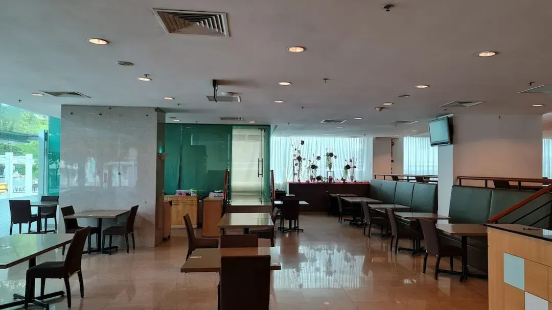 皇家饭店 @ 皇后 (SG Clean)