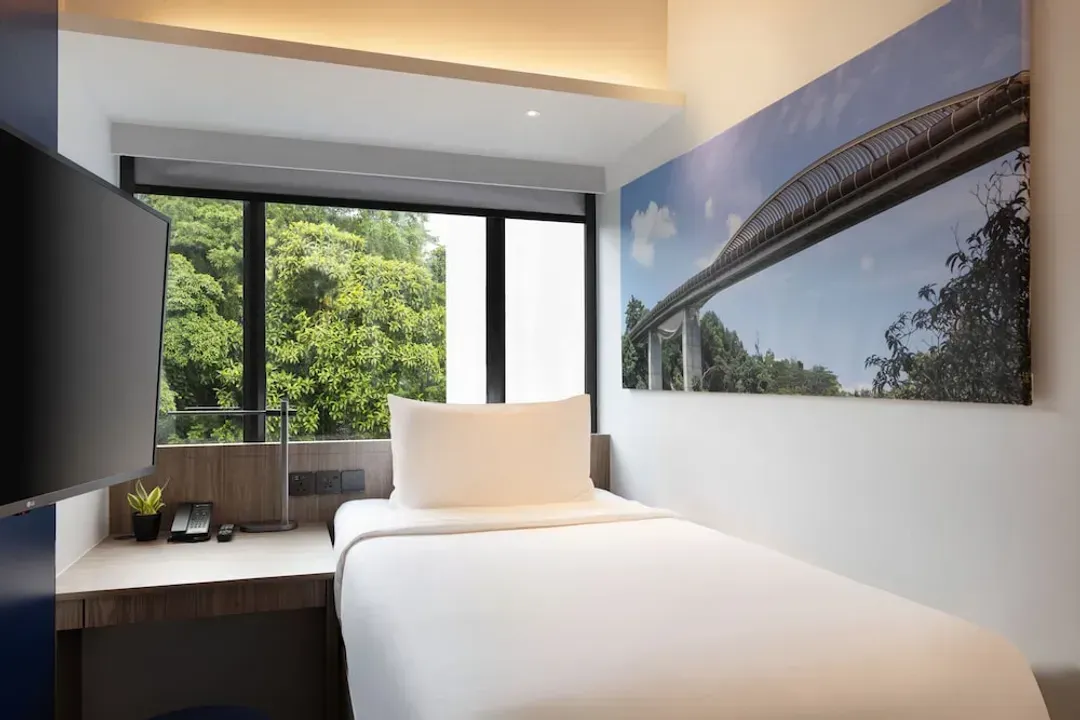 港灣旅遊旅館 (SG Clean)
