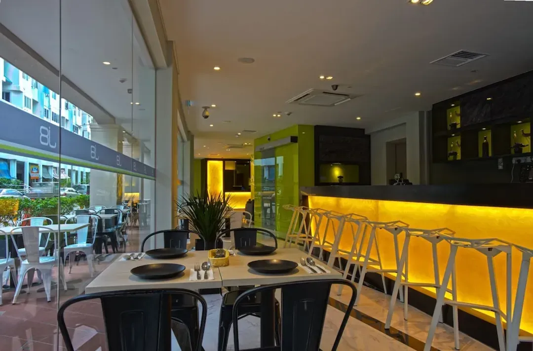 J8 飯店 (SG Clean)