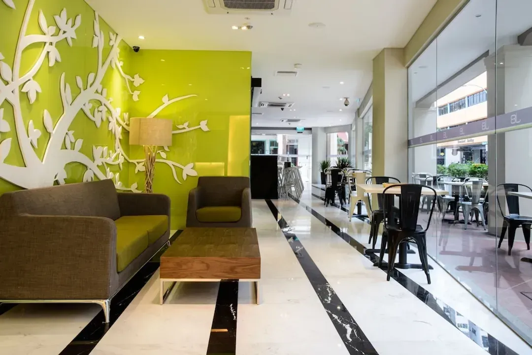 J8 飯店 (SG Clean)