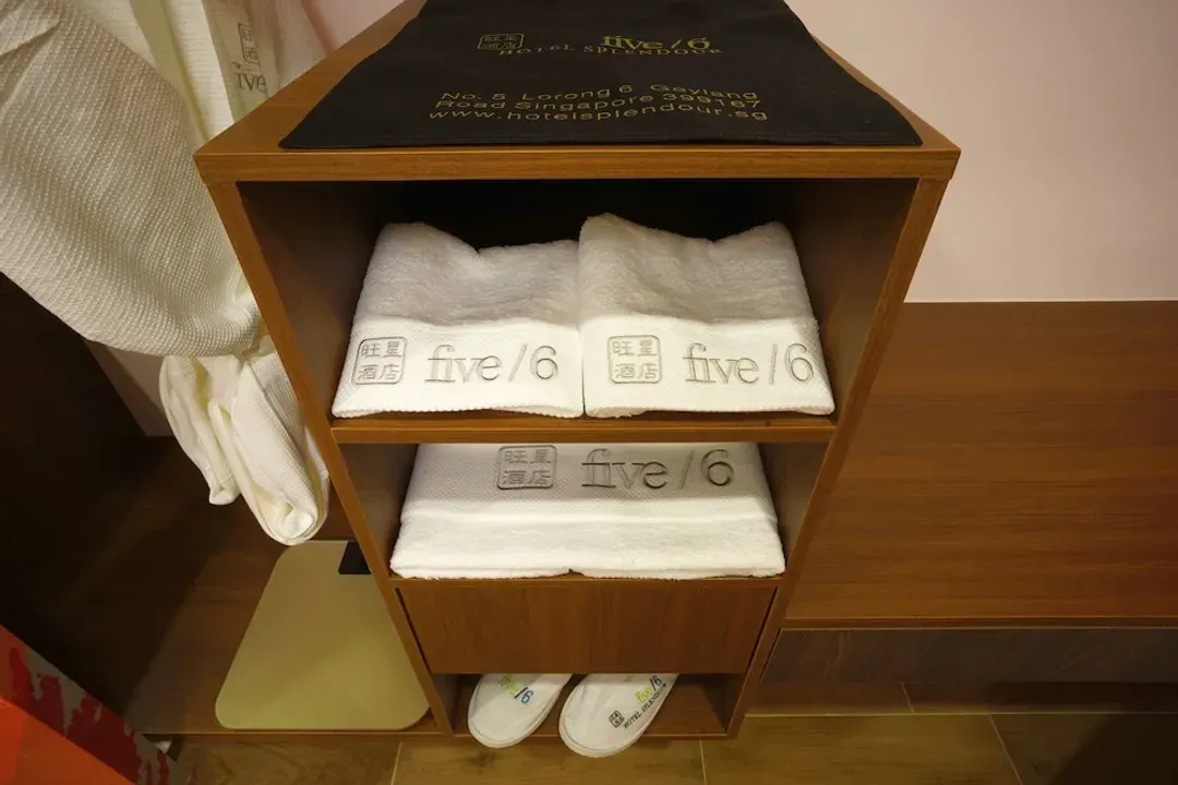 华丽五 6 饭店 (SG Clean)