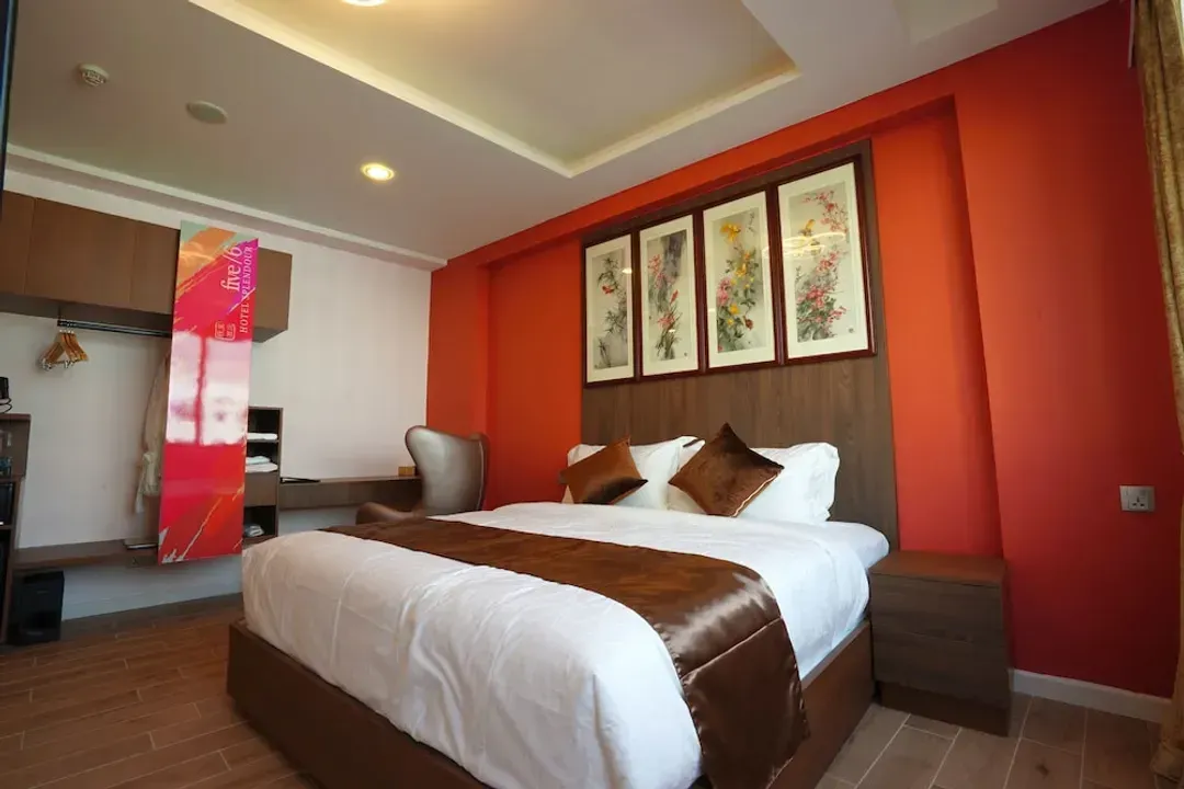 华丽五 6 饭店 (SG Clean)