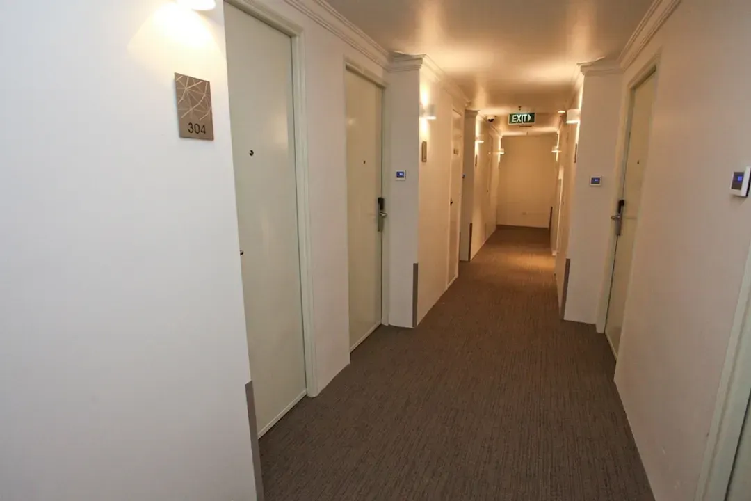 夏日景观饭店 (SG Clean)