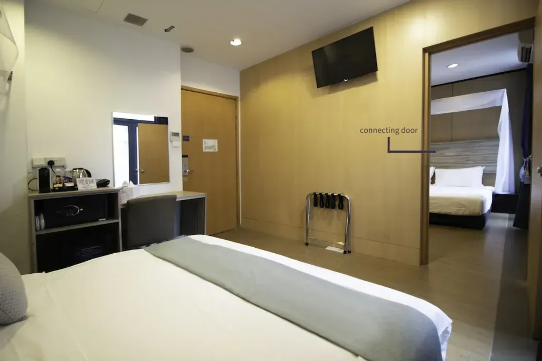 Victoria Hotel, a NuVe Group Collection