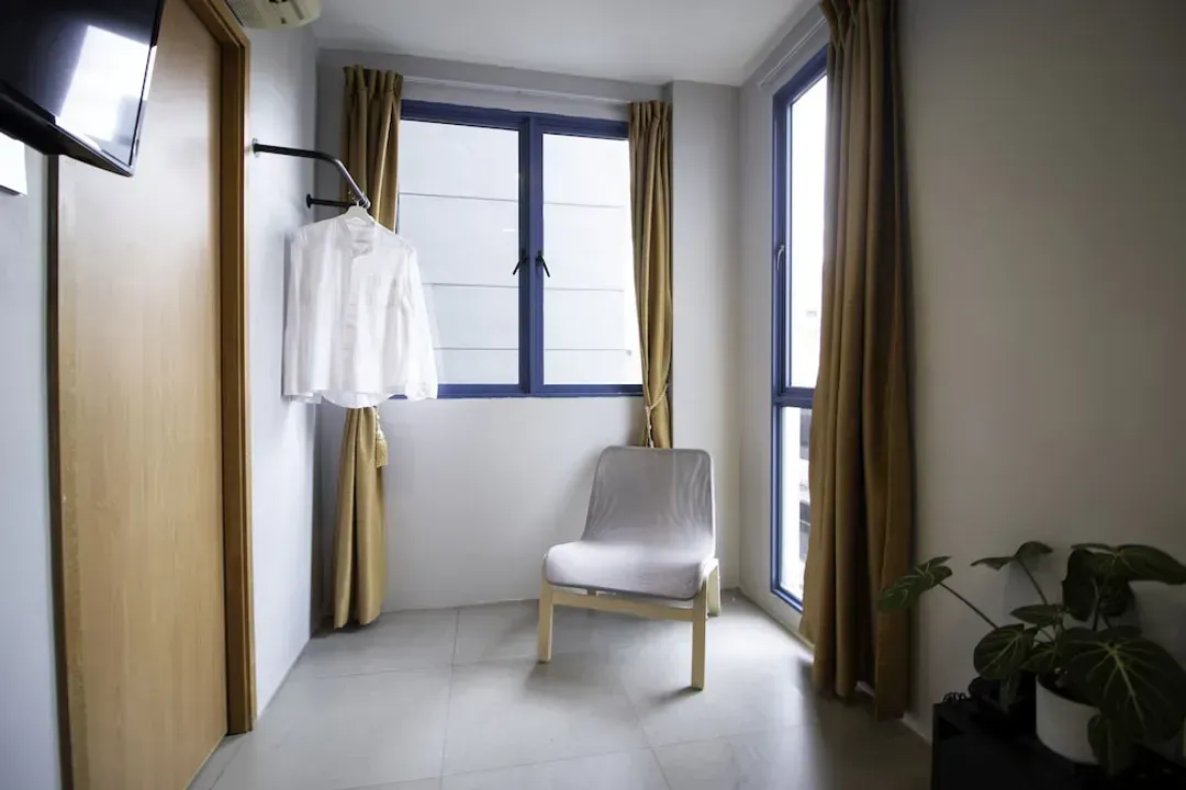 Victoria Hotel, a NuVe Group Collection