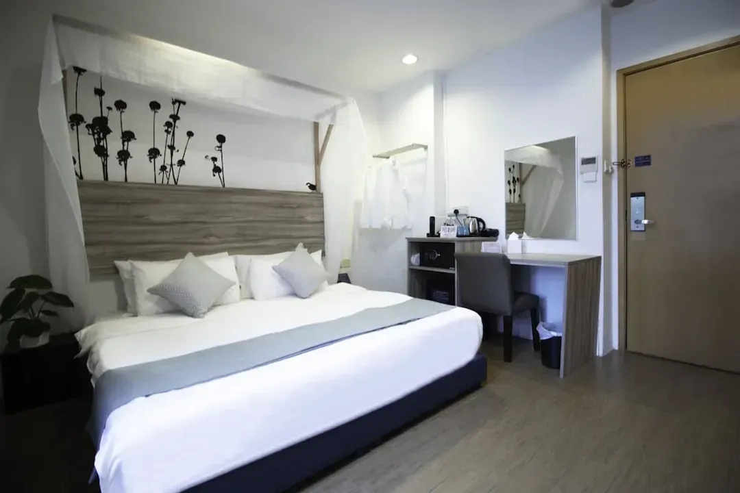 Victoria Hotel, a NuVe Group Collection