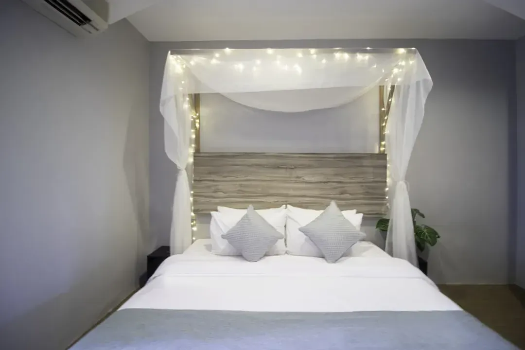 Victoria Hotel, a NuVe Group Collection