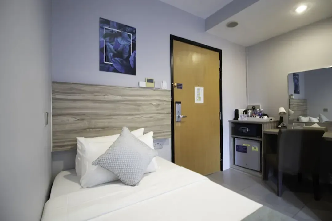 Victoria Hotel, a NuVe Group Collection
