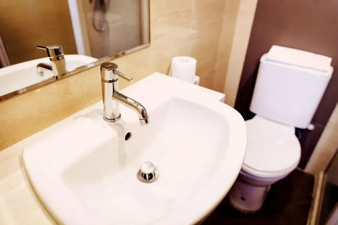 Victoria Hotel, a NuVe Group Collection