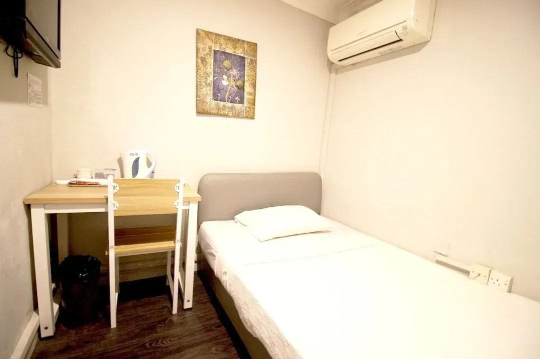 阿利瓦尔公园饭店 (SG Clean)