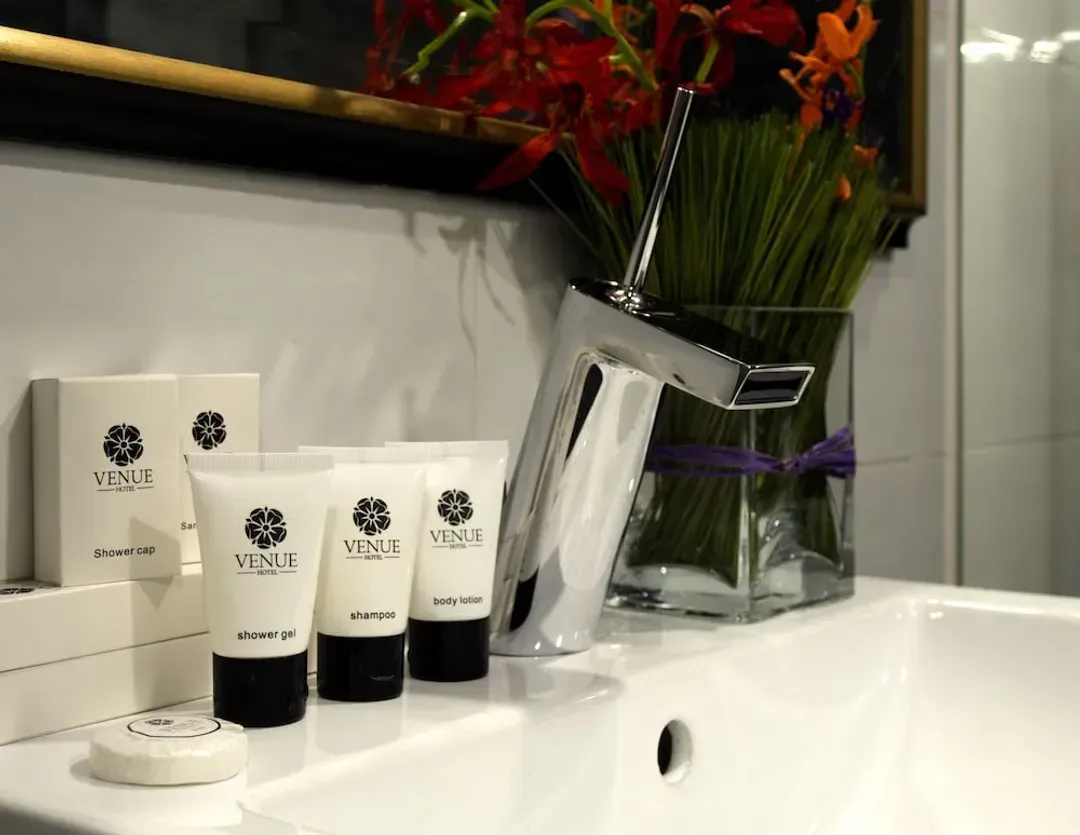 Bathroom amenities