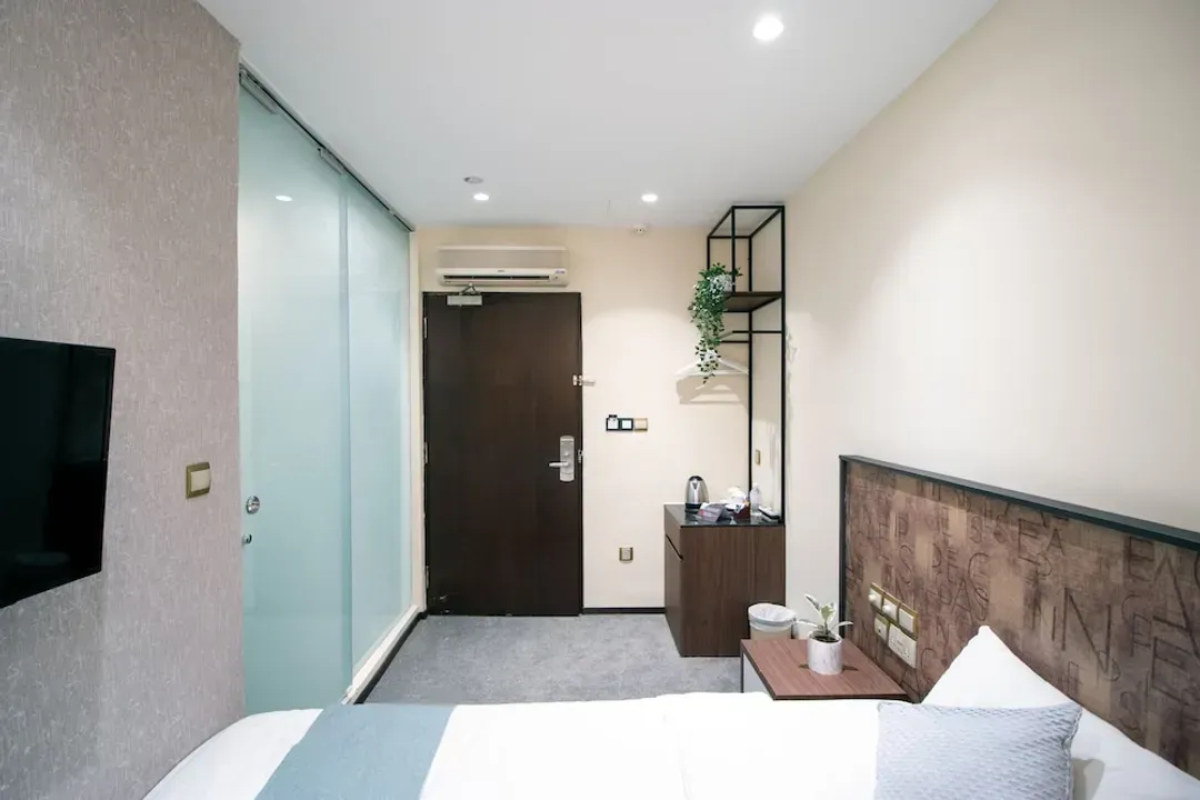 汉密顿路 - 劳明达街海港城饭店 (SG Clean)