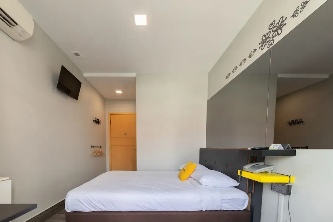 胡桃樹飯店 (SG Clean)