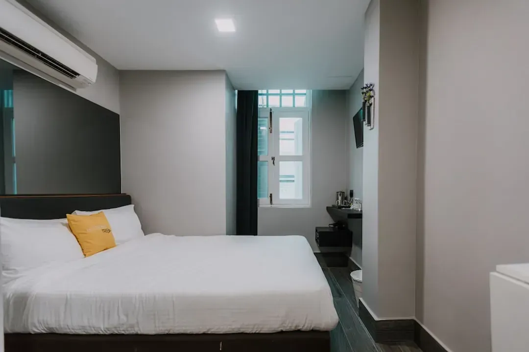 胡桃樹飯店 (SG Clean)
