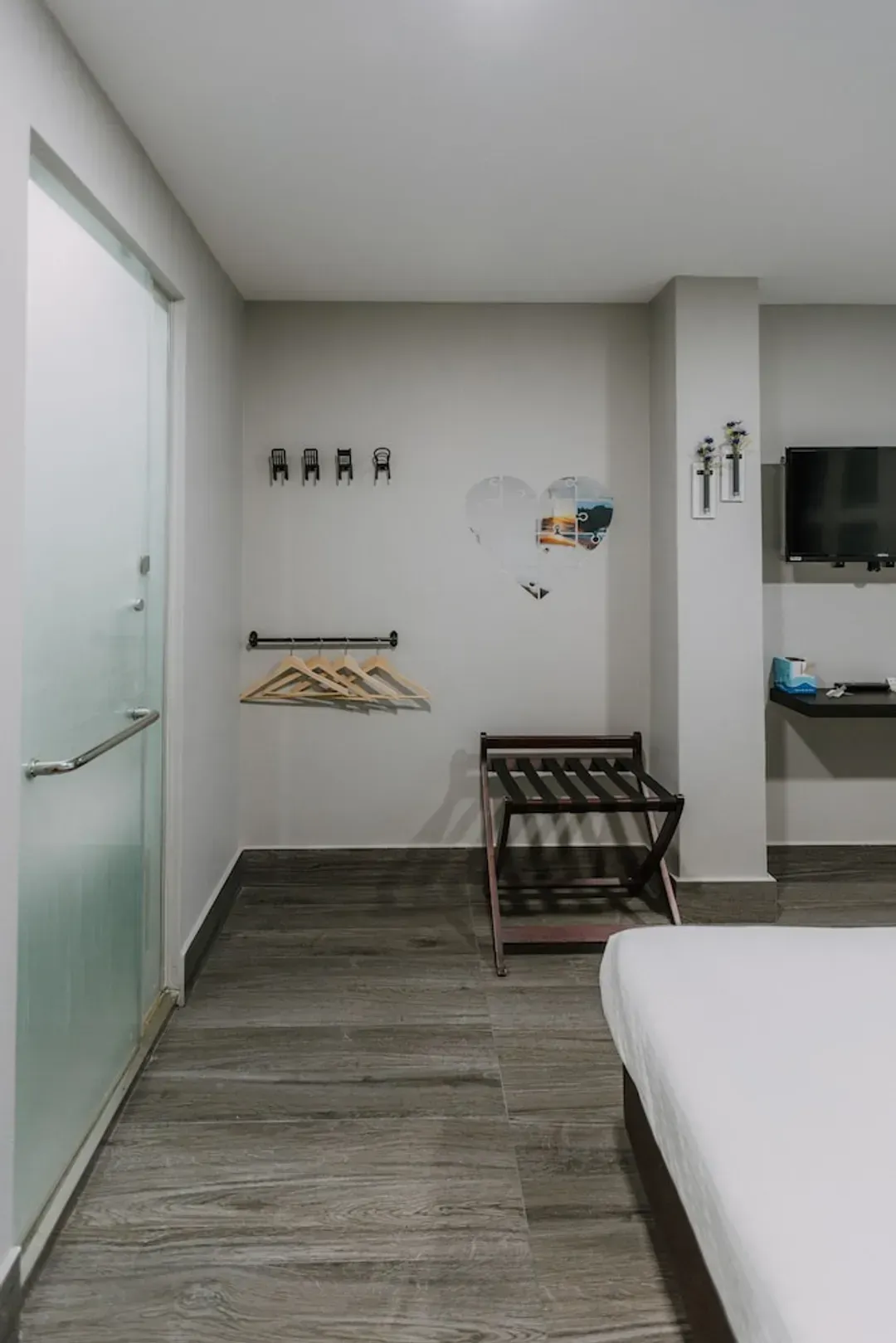 胡桃樹飯店 (SG Clean)