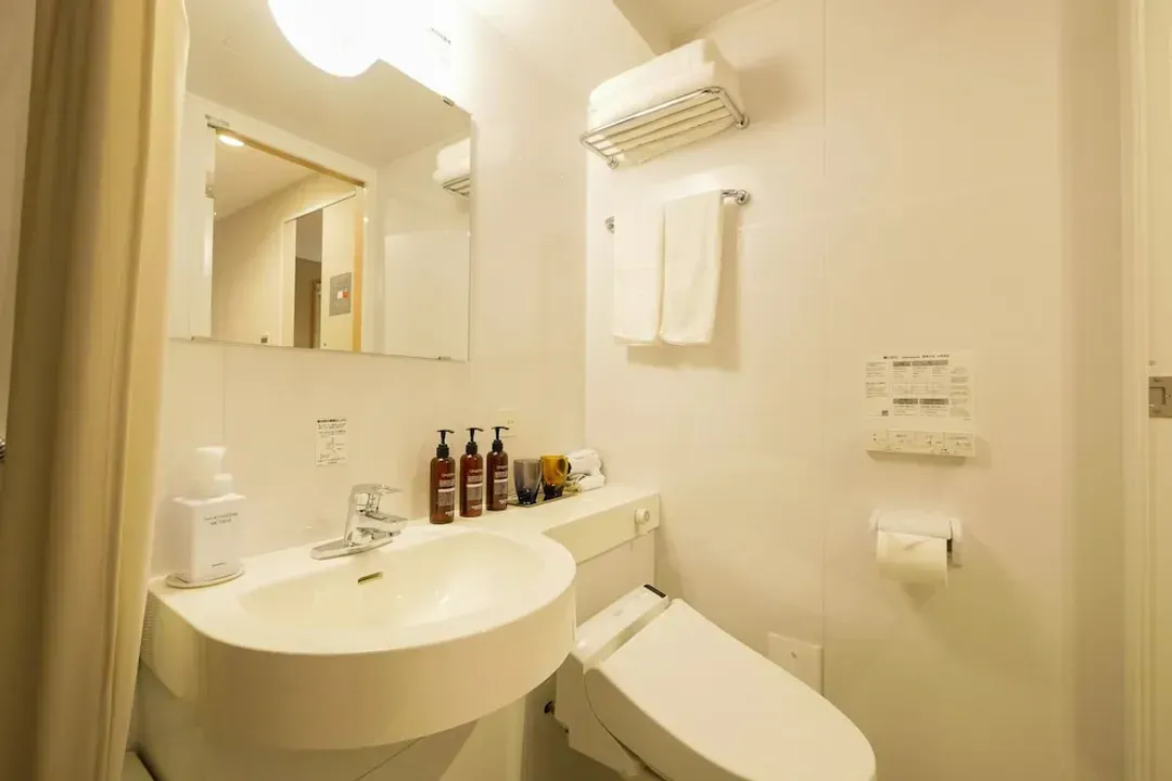 Bathroom amenities