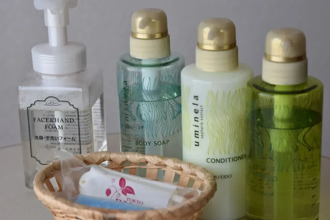 Bathroom amenities