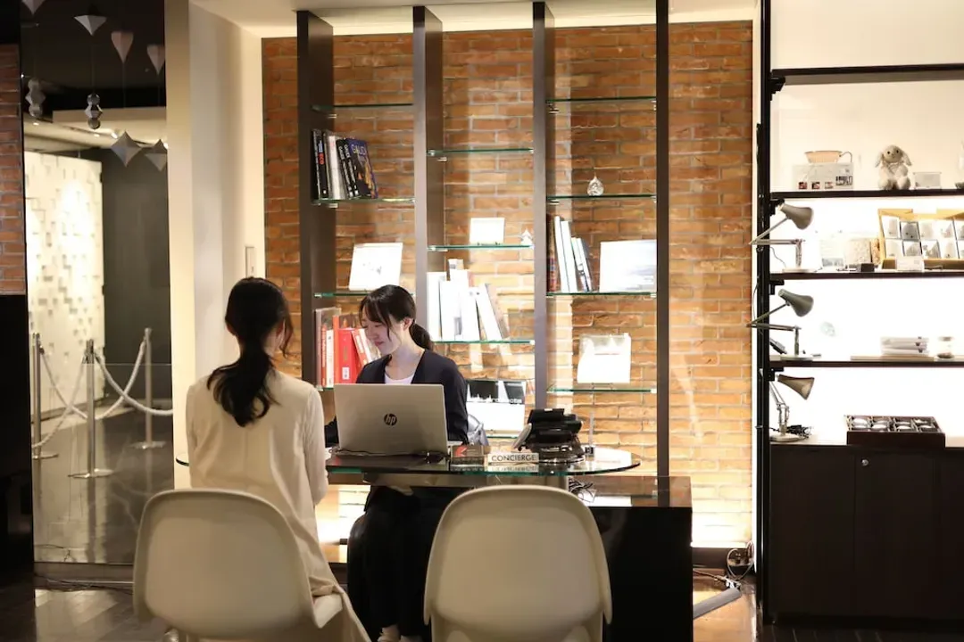 Concierge desk