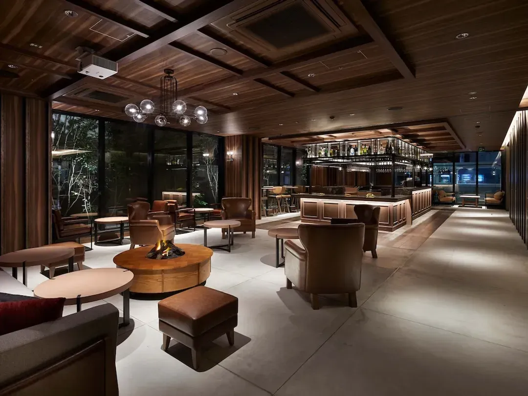 Lobby lounge