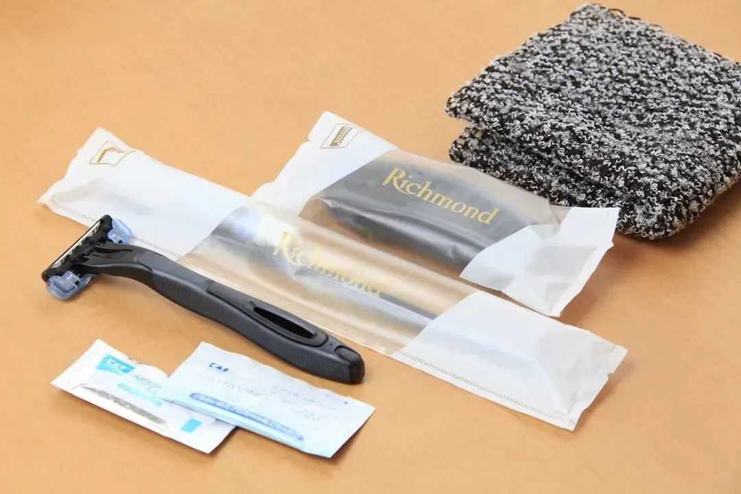 Bathroom amenities