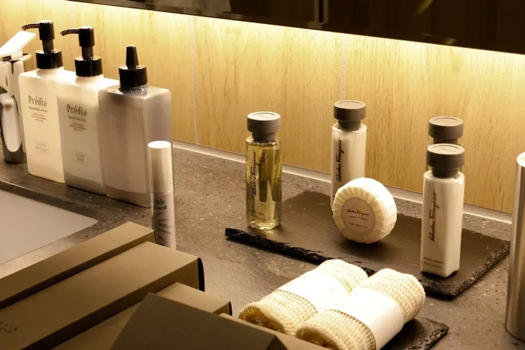 Room amenity