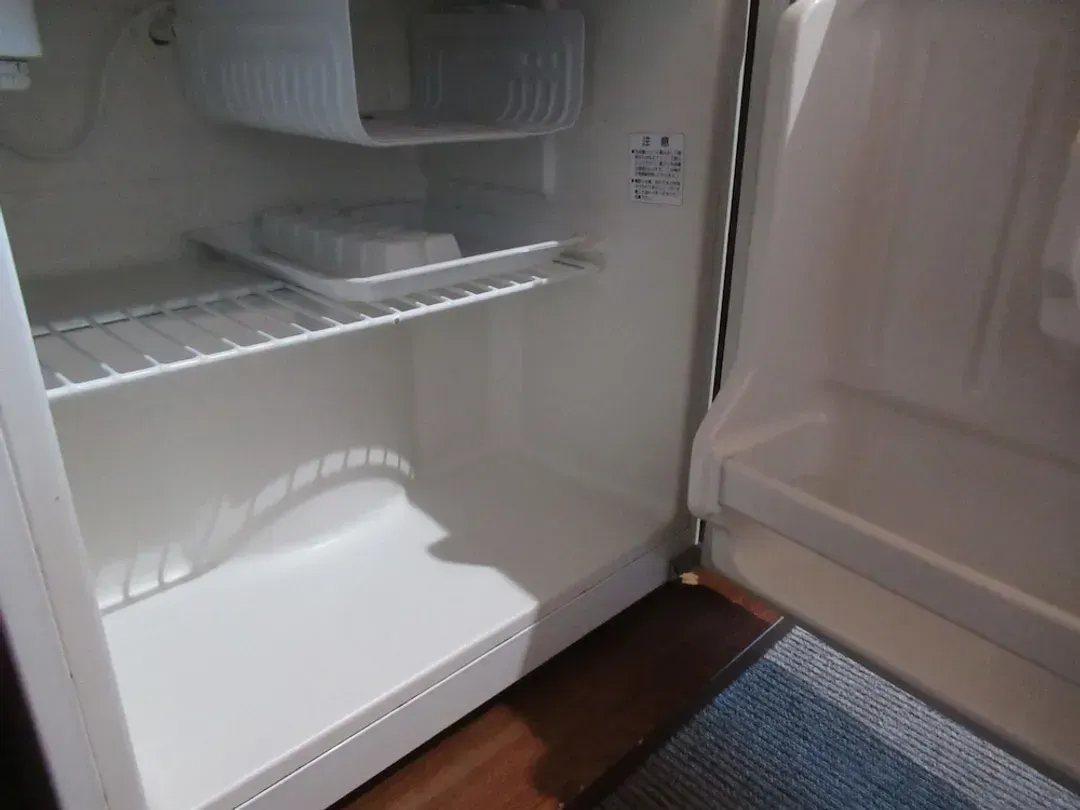 Mini-refrigerator