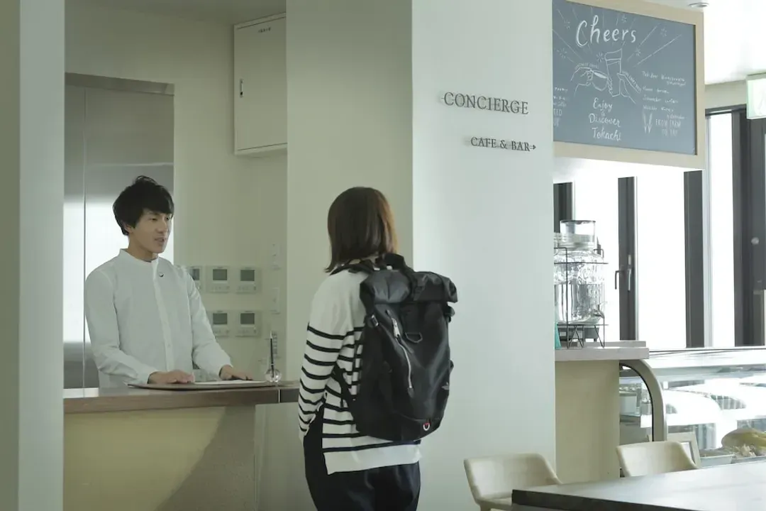 Check-in/check-out kiosk