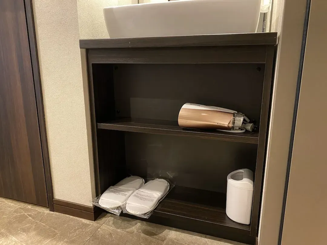 Room amenity