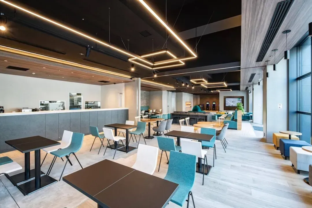 Lobby lounge