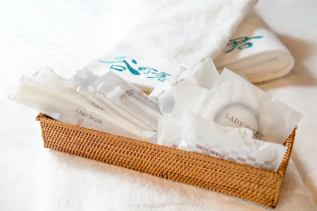 Bathroom amenities