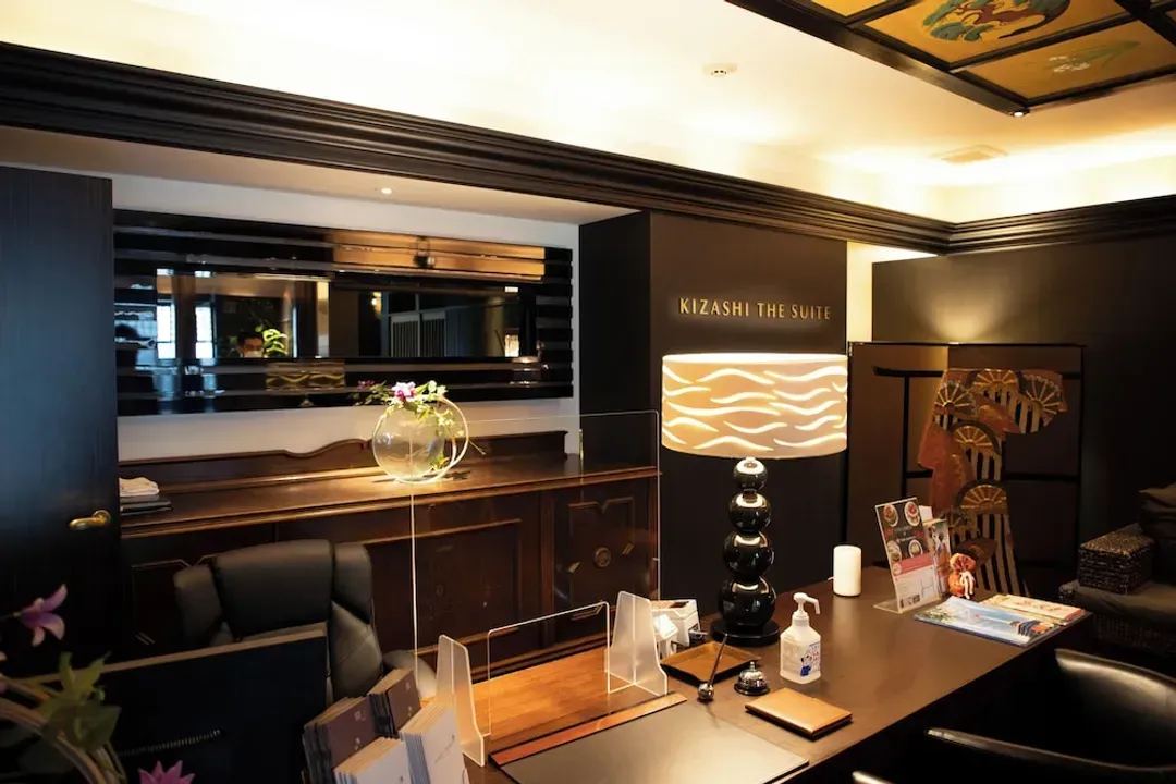 Concierge desk