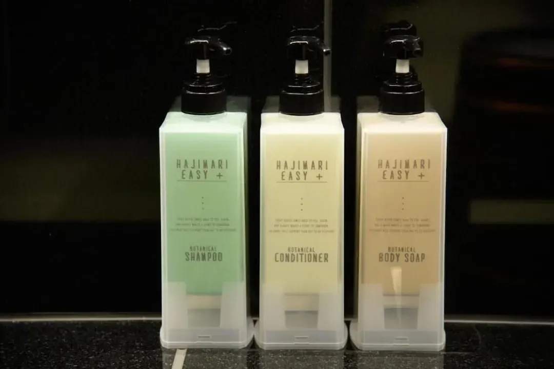 Bathroom amenities