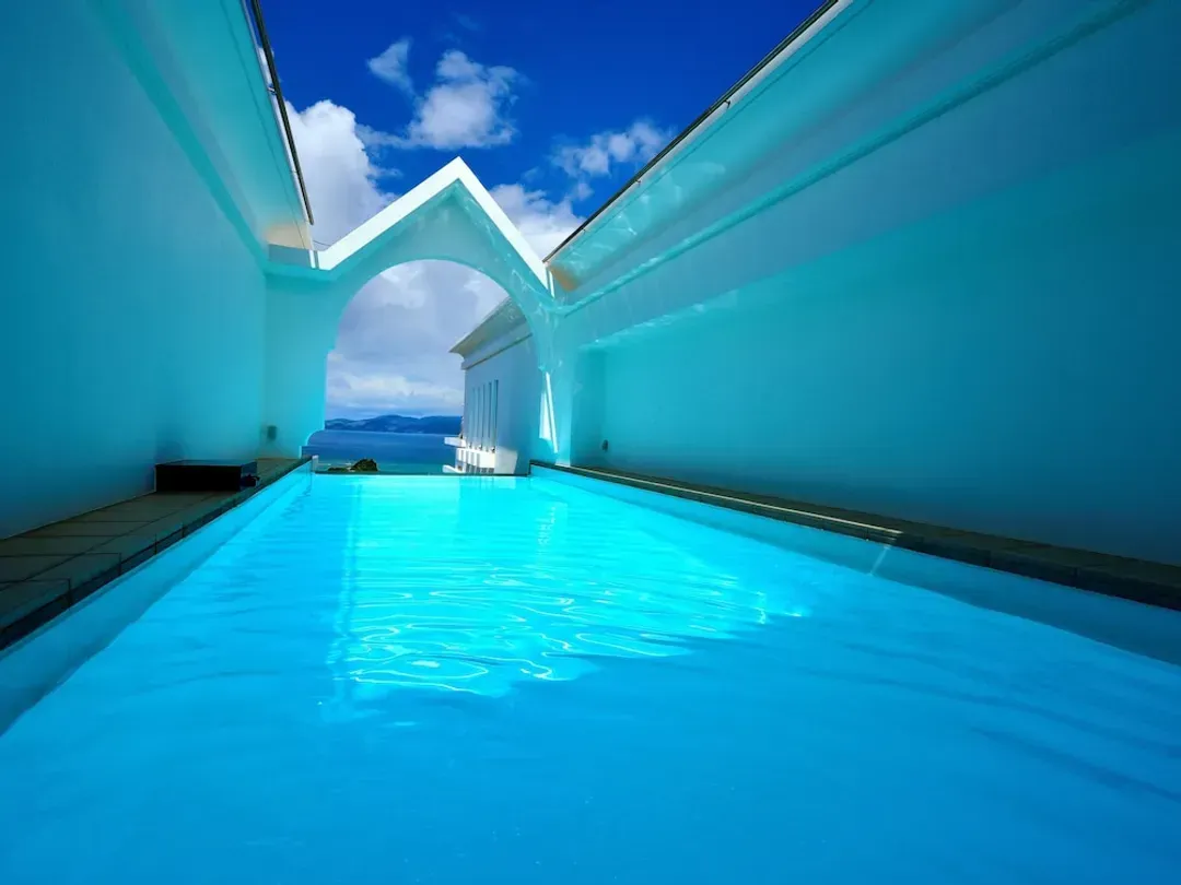 Private pool