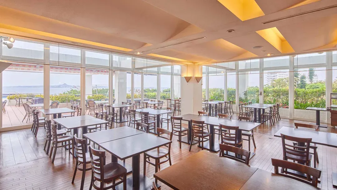 美麗海皇家景觀飯店｜美麗海水族館步行6分-9