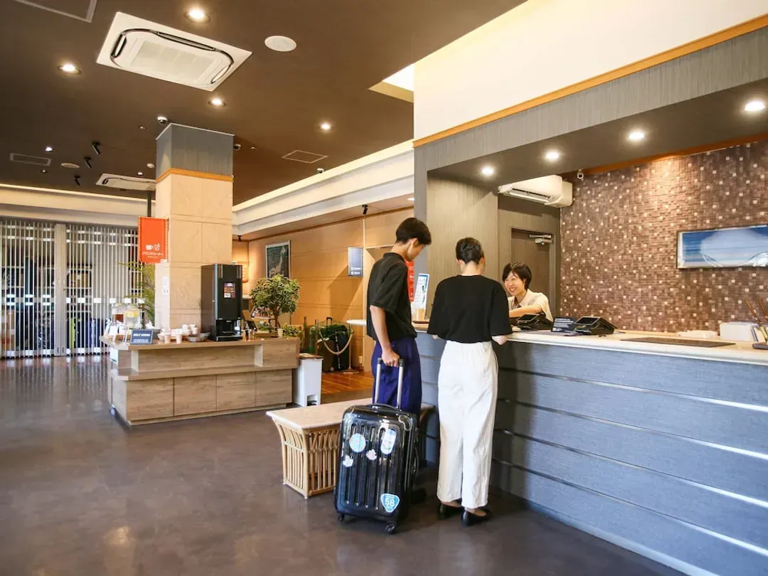 Check-in/check-out kiosk