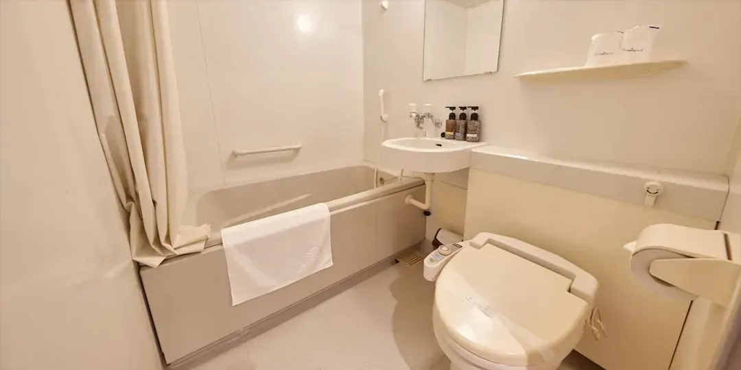 Bathroom amenities