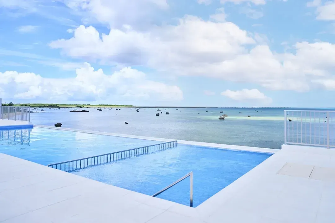 Rooftop pool