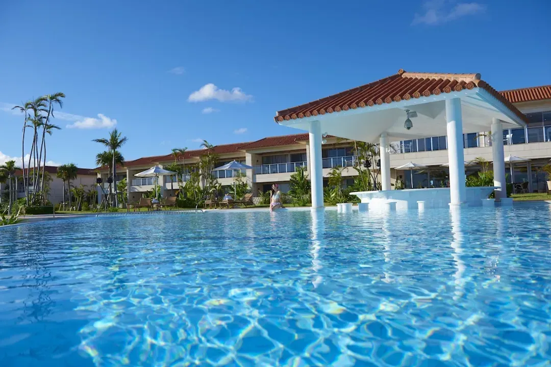 Infinity pool