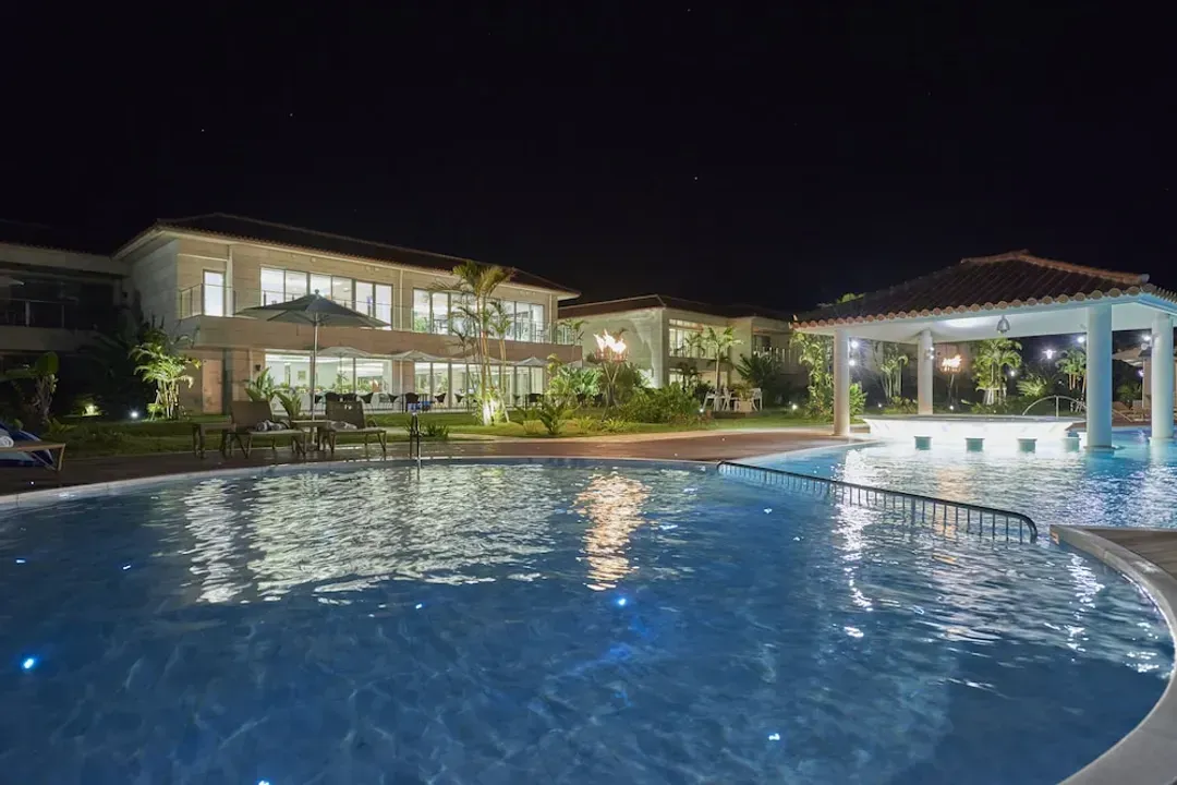 Infinity pool