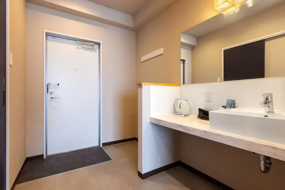 Room amenity