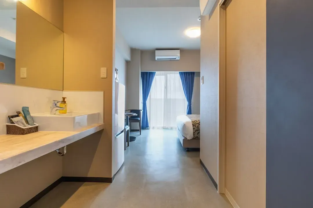 Room amenity