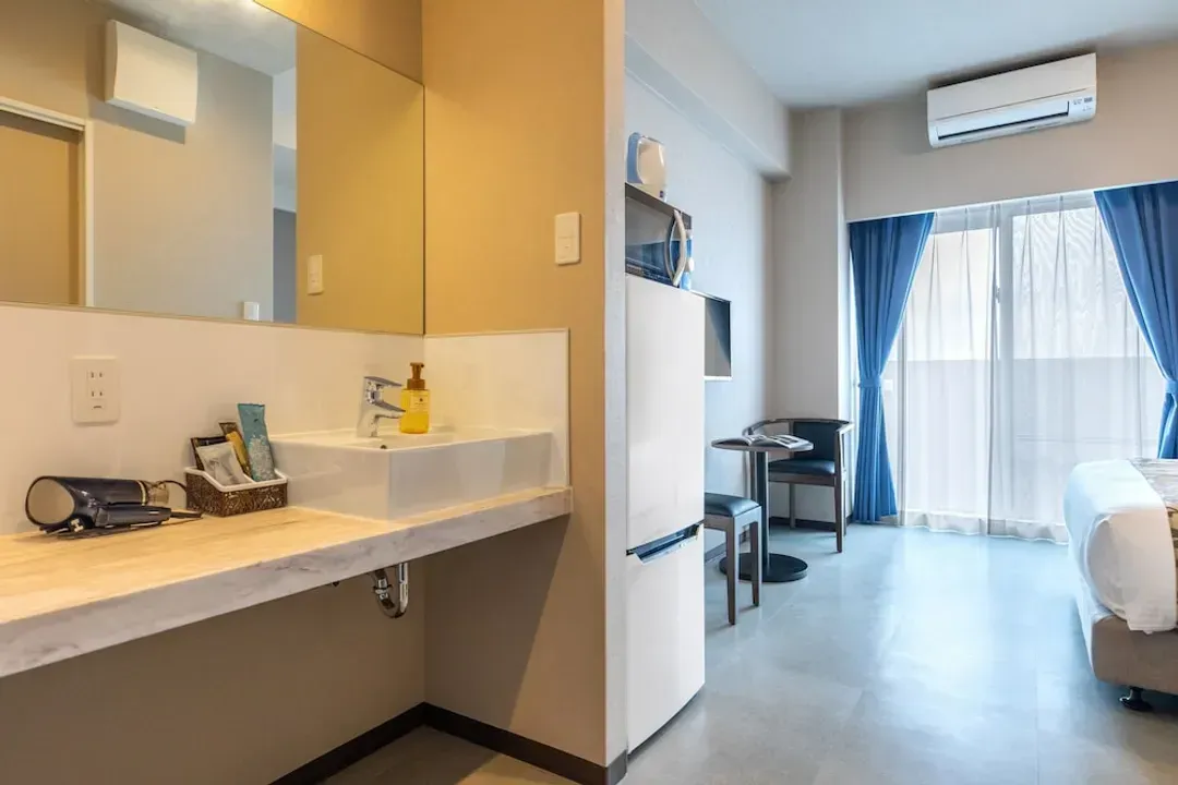 Room amenity